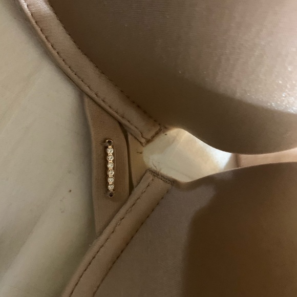 Victoria’s Secret Very Sexy push up - Picture 2 of 5